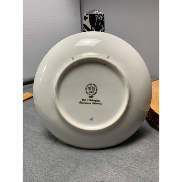 Bing & Grondahl 1977 Jule Aften Christmas Plate Porcelain Copenhagen Denmark - Picture 2 of 6